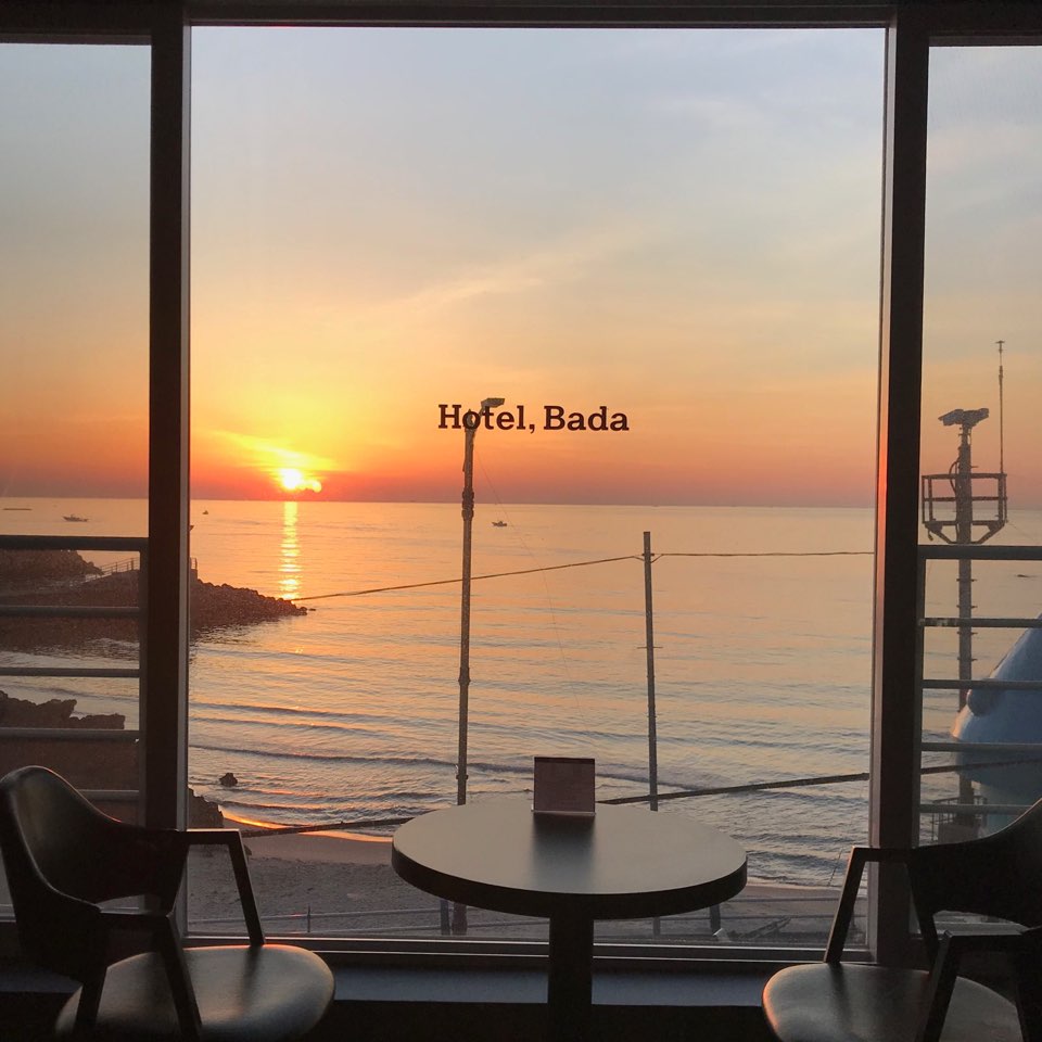 동해 호텔,바다(Hotel, Bada) 대표 이미지